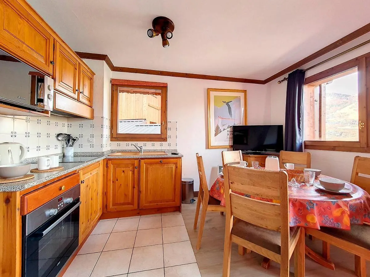 Appartement Spacieux Depart Ski Aux Pieds Terrasse - Fr-1-344-792 سان-مارتن-دي-بيفيل 0*,  فرنسا